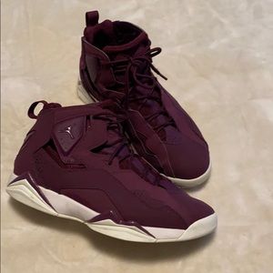 JORDAN TRUE FLIGHT MEN 8.5